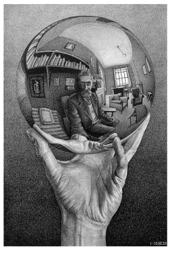 Mano con sfera riflettente (1935)